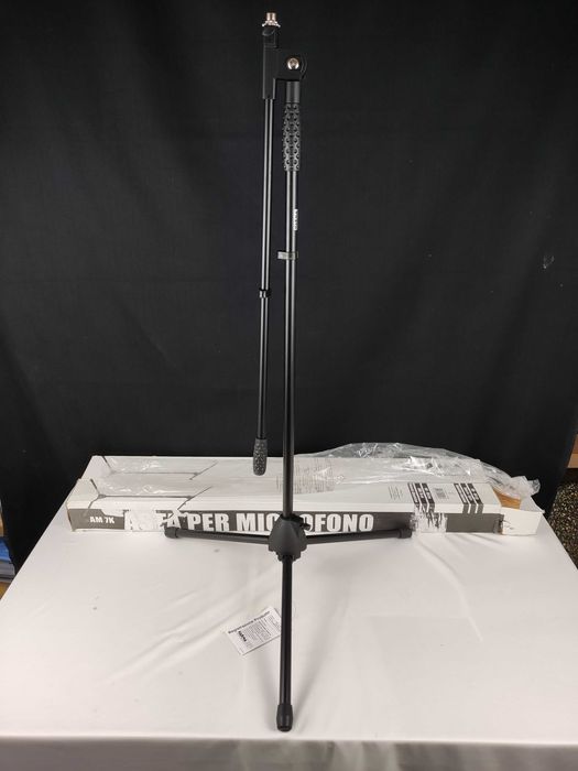 2 Tripés Microfone Karma KM-AM7K Novos