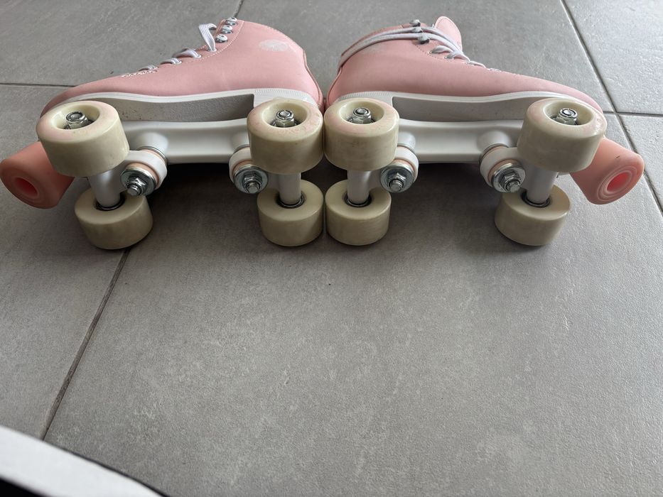 Patins de 4 rodas ,marca Oxelo