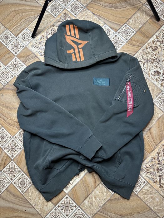 Alpha industries Л