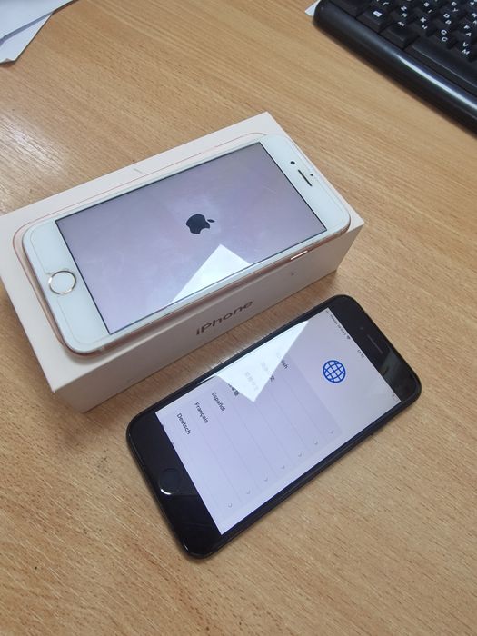 Продам iPhone 7 та iPhone 8 (як є, під відновлення/на запчастини) ціна за два