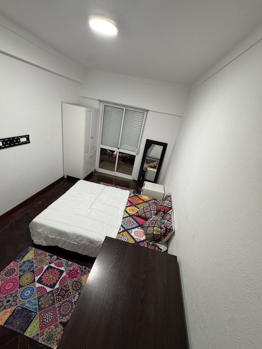 QUARTO PARA ALUGAR - Santa Iria de Azoia