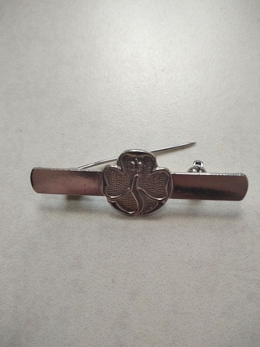 продам набор значков