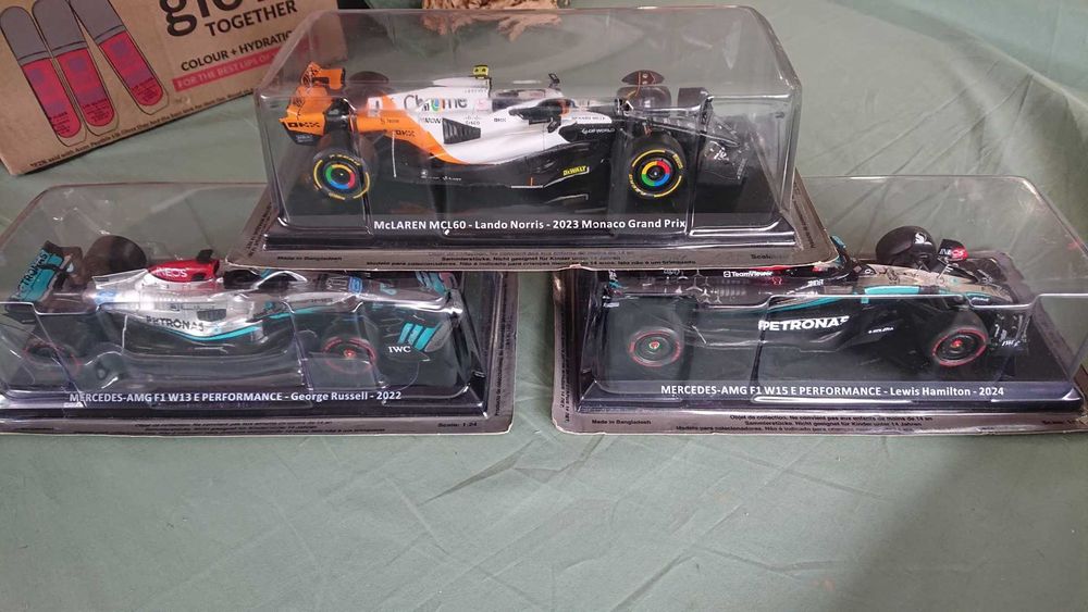 Formula 1 (escala 1/24) (A1/3):  21 modelos F1