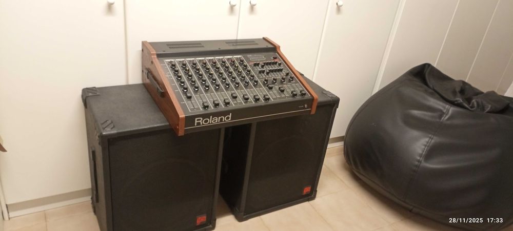 Roland PA Power Mixer + Speakers