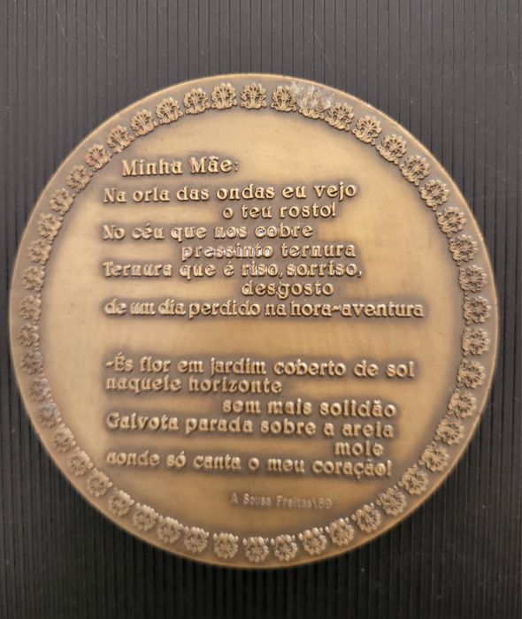 Lindíssima medalha de bronze alusiva ao dia da mãe