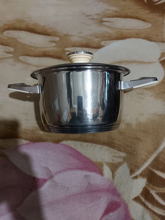Кастрюля от Zepter объем 3,7 литра диаметр 20 см, сталь 316 L