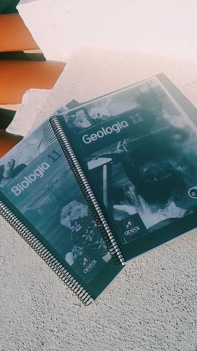 Vendo livros de Biologia e Geologia 10º ano e 11º ano