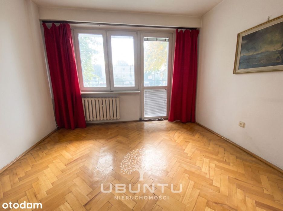 Rozkładowe, balkon, parking, ogrodzone, do remontu