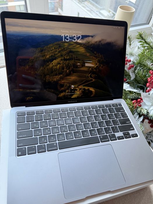 MacBook Air 13” M1 8/256Gb