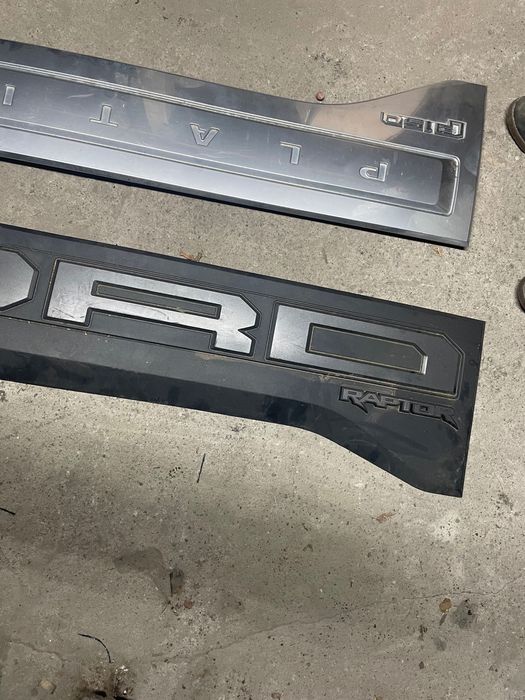 Ford F150 plastiki na klape