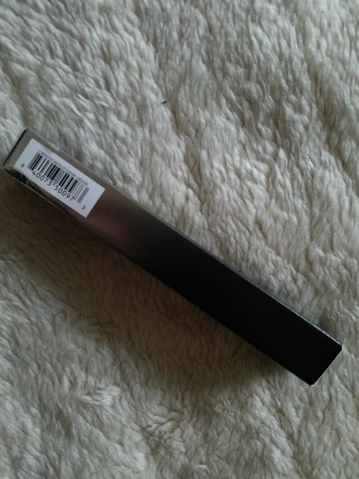 HAUS Le Monster Matte Lip Crayon

• marca Lady Gaga • selado • vegan