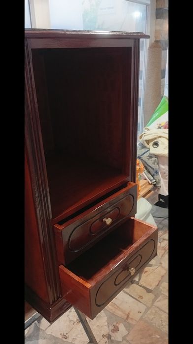 secretária de madeira restaurada