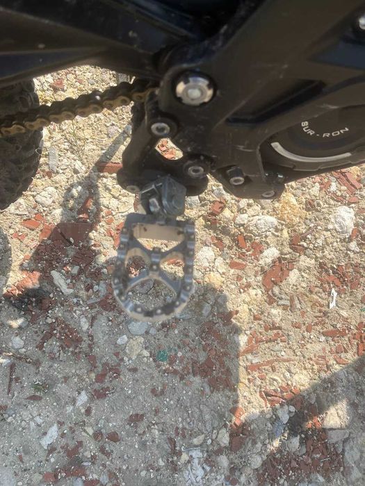 Sur-Ron Light Bee X 2024. sur ron surron lbx e-bike