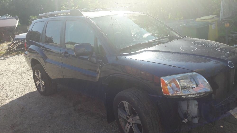 Mitsubishi ENDEAVOR 3.8 V6 lusterko tapicerka wał tylny most