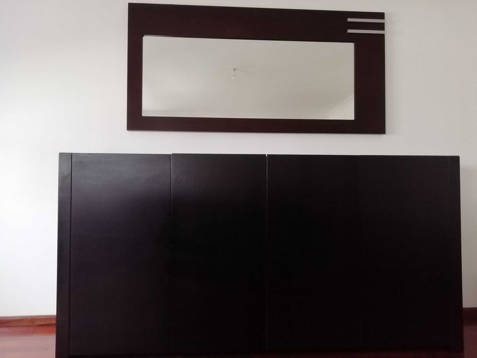 Aparador de sala + moldura