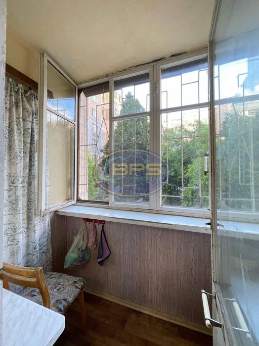 Продам 3 кімнатну квартира вул. Ак.королева