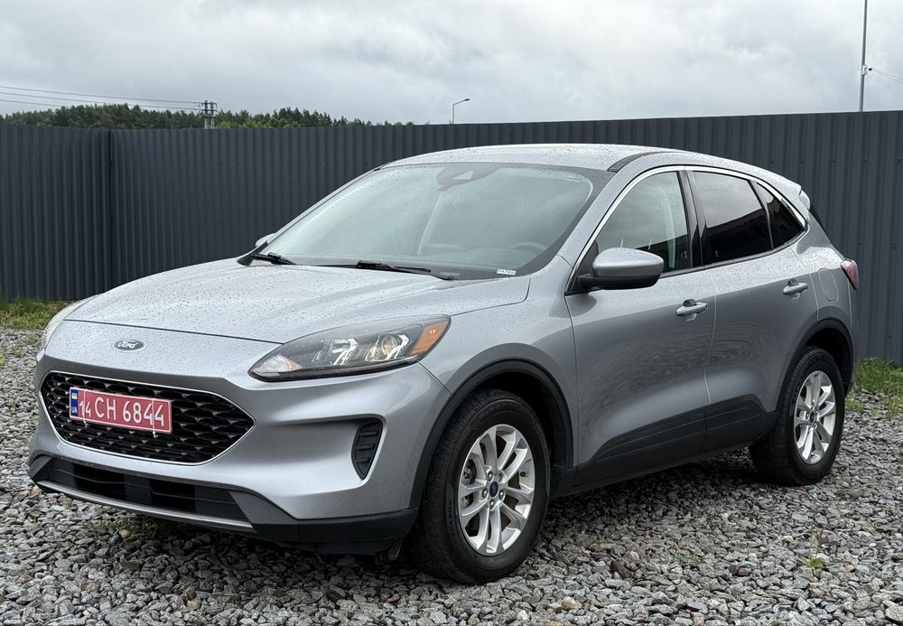 Ford Escape Hybrid 2.5 2020 рік
