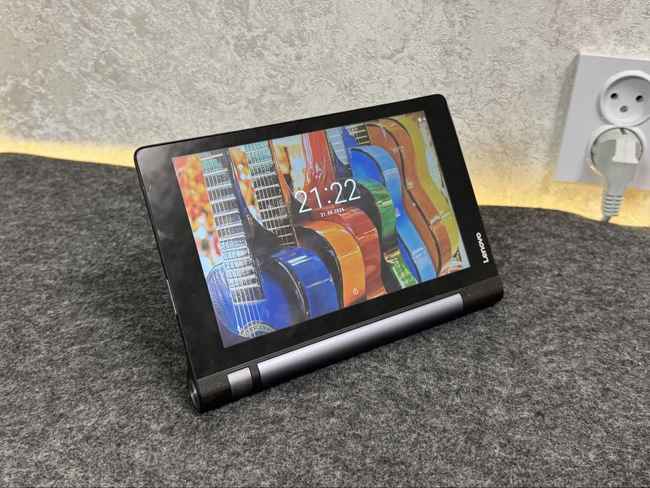Планшет Lenovo Yoga Повнісю робочий