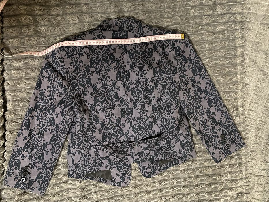 Укорочений сірий жакет