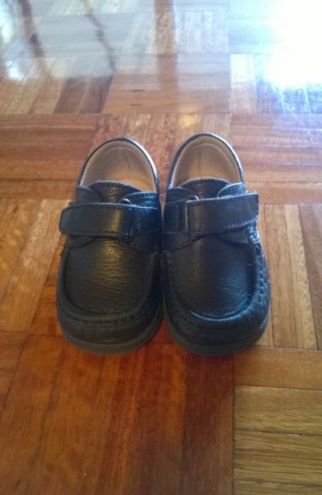Sapatos de bebé num 20