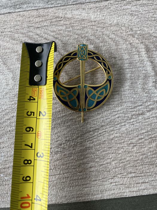 Celtic broszka tera