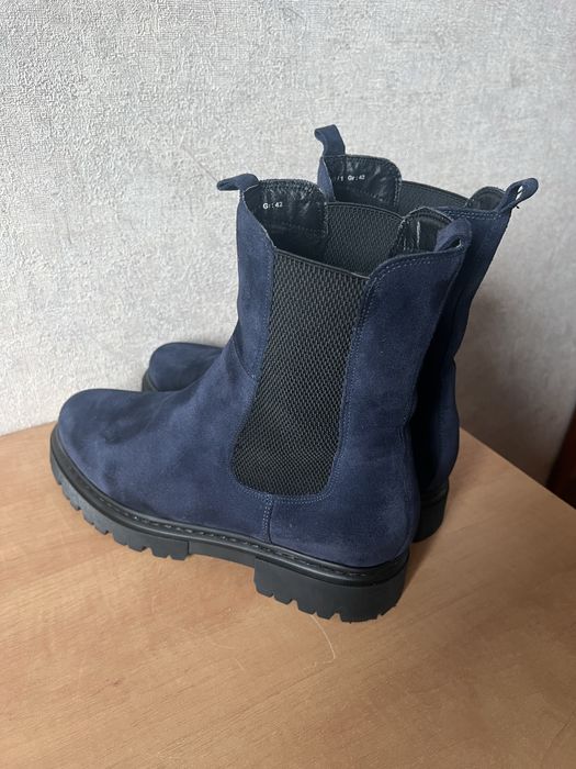 Ботінки жіночі /