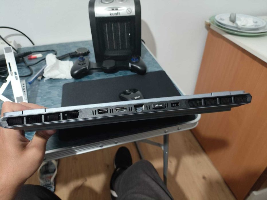 Portátil Lenovo LOQ 15IRX10 15.6" Intel Core i7-13700HX 32GB 1TB SSD RTX 5060 / 28 meses garantia.