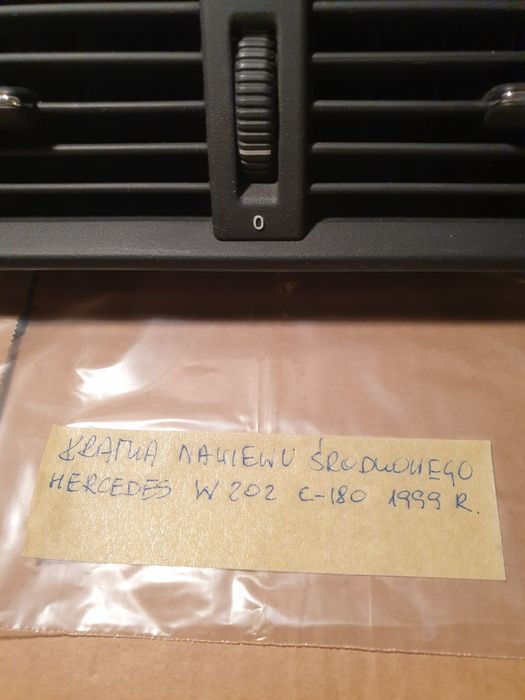 Kratka nawiewy środkowego mercedes W202 C-180 99 rok
