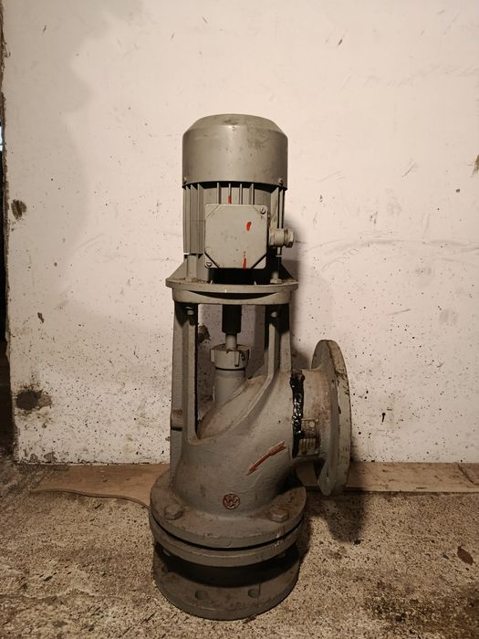 Pompa odśrodkowa(wirowa) z silnikiem elektrycznym