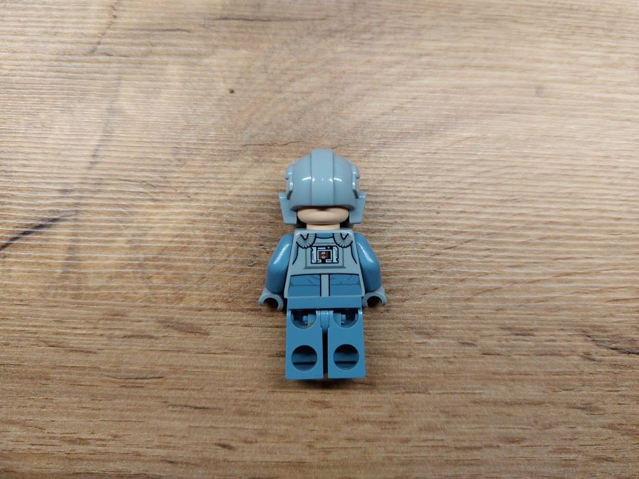 Lego Star Wars figurka At-At driver sw0581