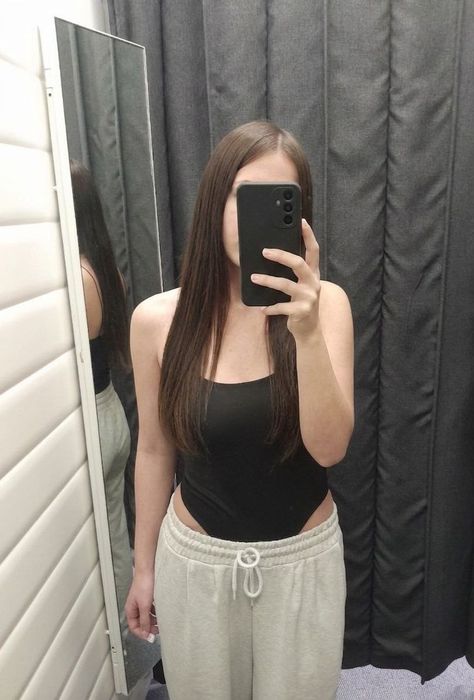 Черное боди на тонких бретелях Cropp