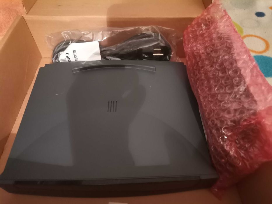 Router Cisco 803 novo