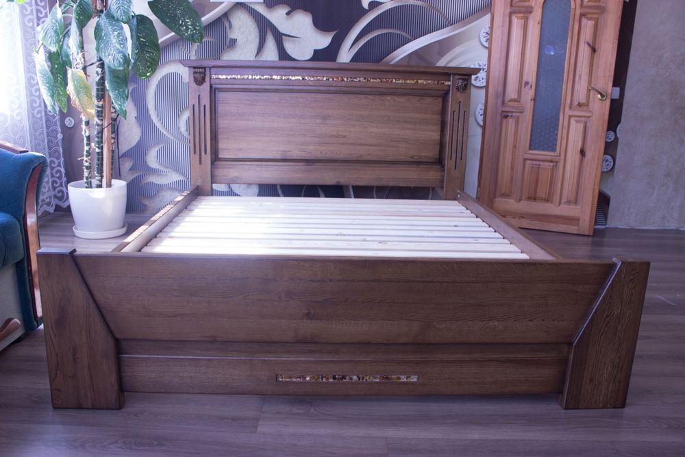 Ліжко деревяне.Кровать деревянная