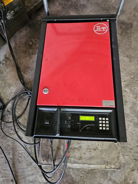 Ładowarka prostownik linde  automatyczna stacja BT do wózków widłowych