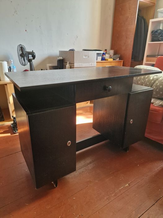 Biurko czarne 109cm