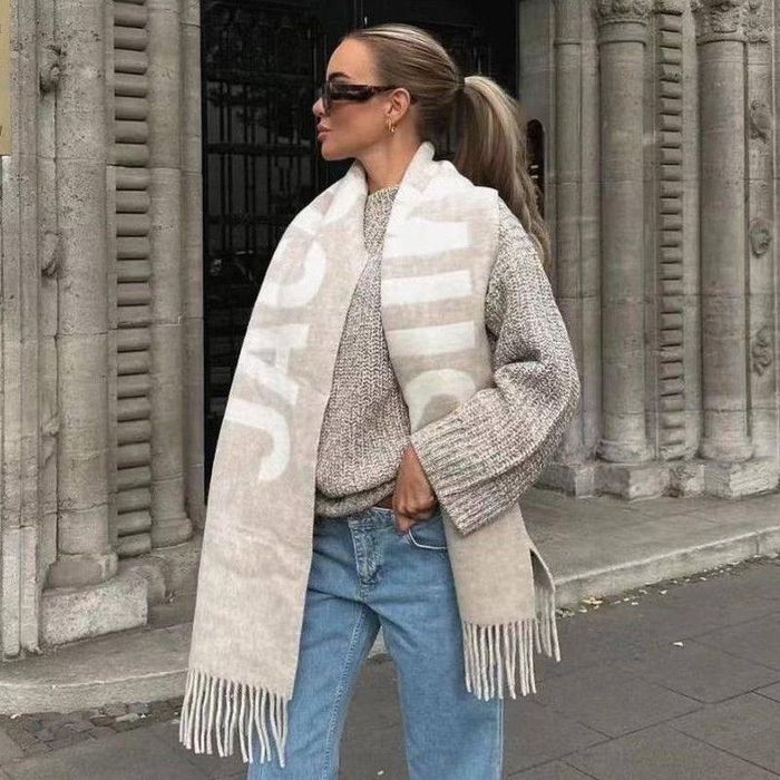 Оригінал! Шарф Jacquemus Logo, нюанс