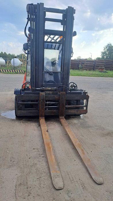 Wóźek widłowy LINDE AG H80D MODEL E1X353P00947 CENA BRUTTO
