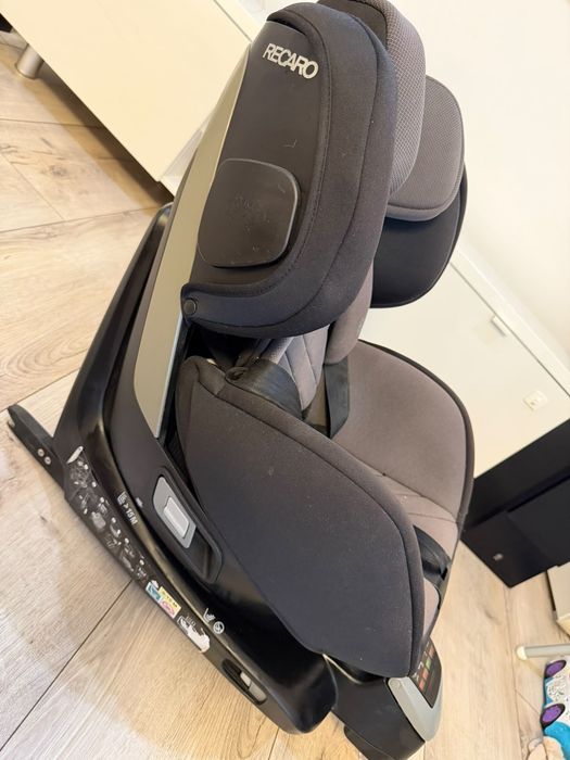 Fotelik samochodowy recaro zero1
