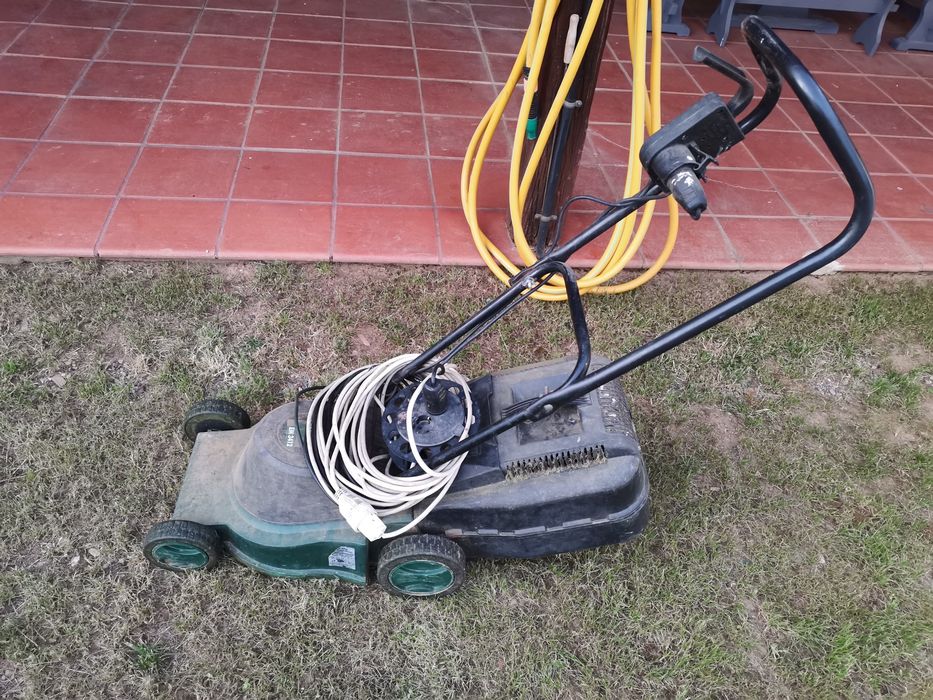 Cabeçote de fio e corta relvas elétrico