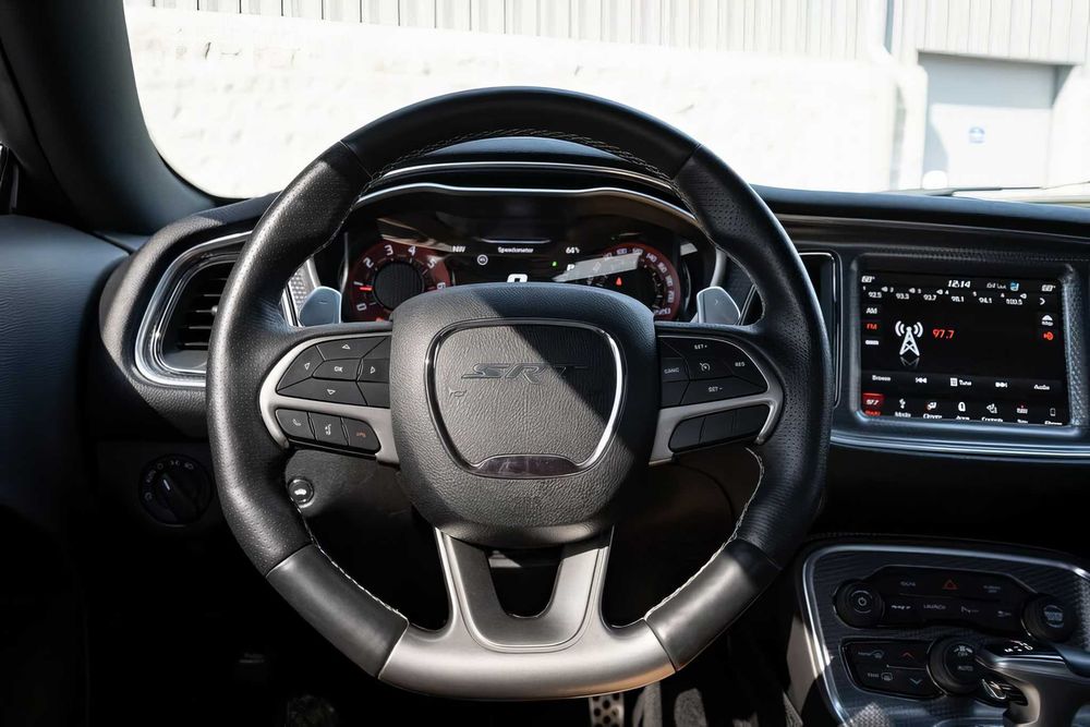 Dodge Challenger      2019