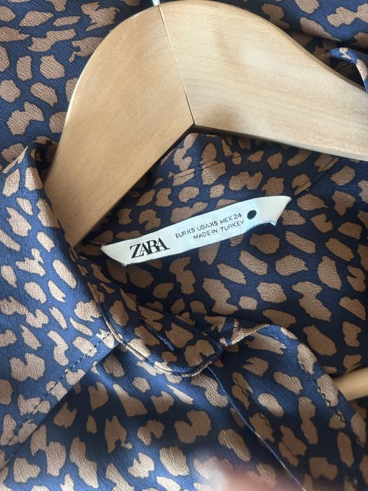 Blusa seda Zara versatil