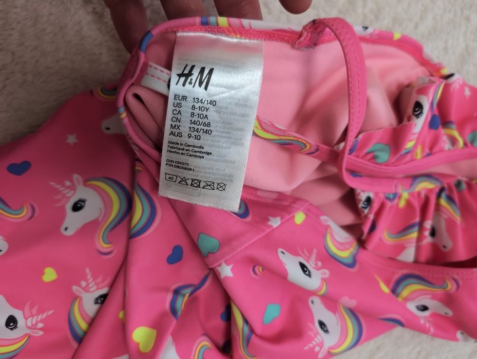 Купальник суцільний h&m 134-140 см відмінний стан