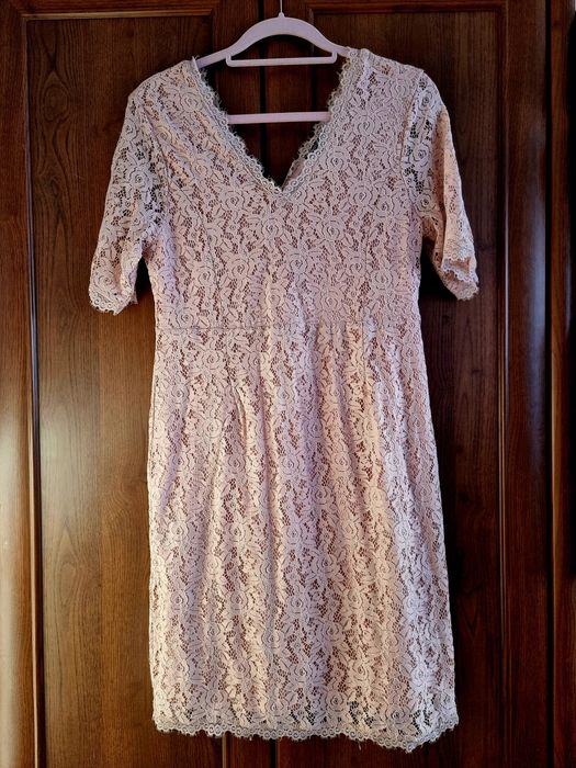 Sukienka koronkowa