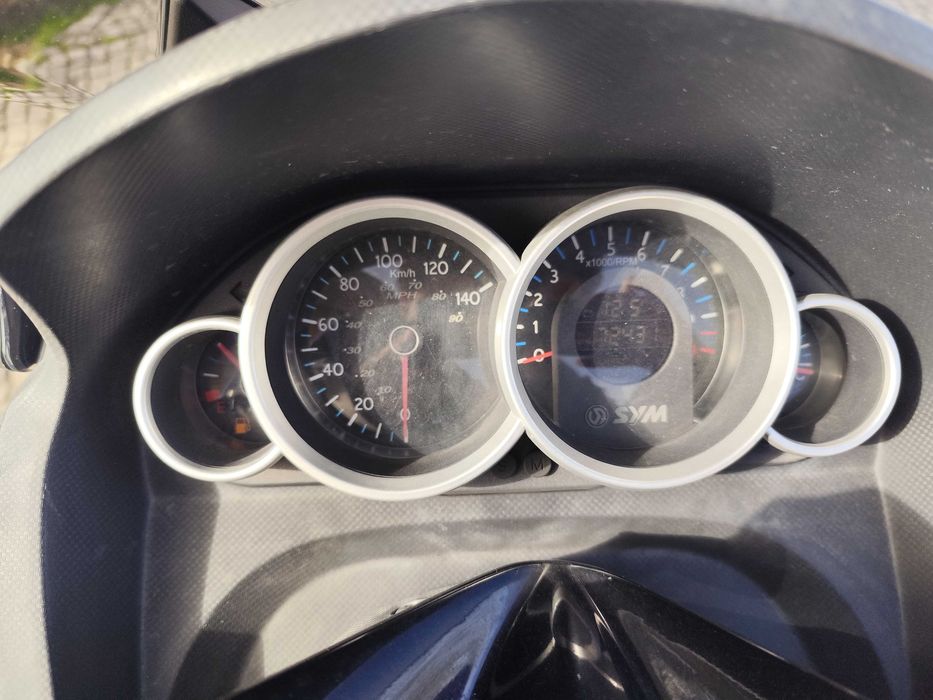 Sym GTS 125 em bom estado