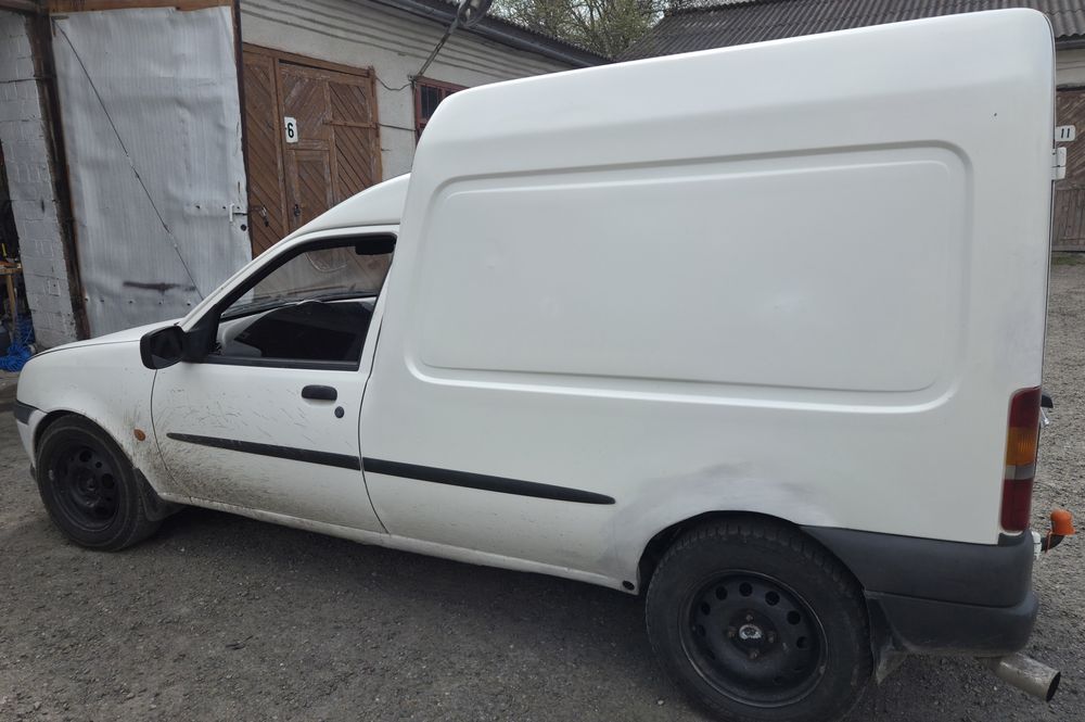 Ford courier 1999р
