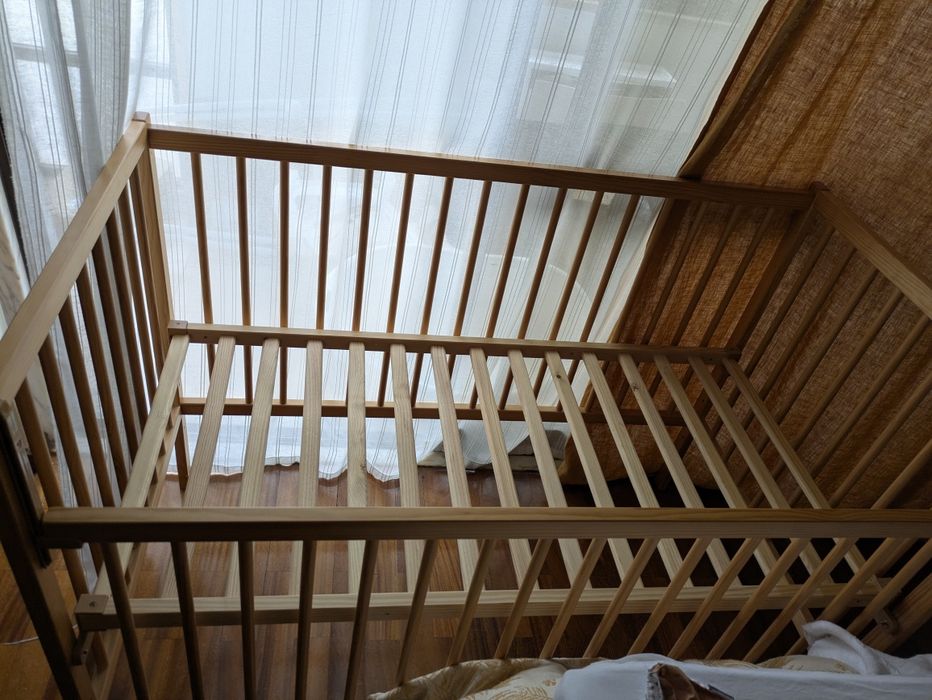 Cama de grades com colchão