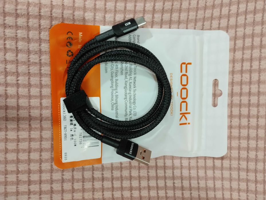 Фирменный Toocki кабель для быстрой зарядки: USB - Tape C длина 1 м