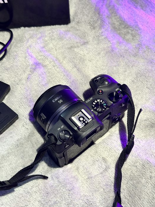 Камера Canon eos rp + обʼєктив 50mm