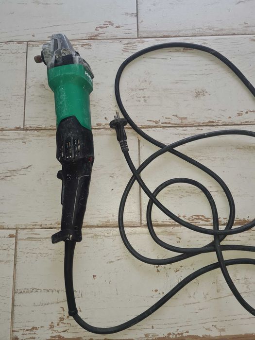 Niezawodna szlifierka do betonu HiKoki