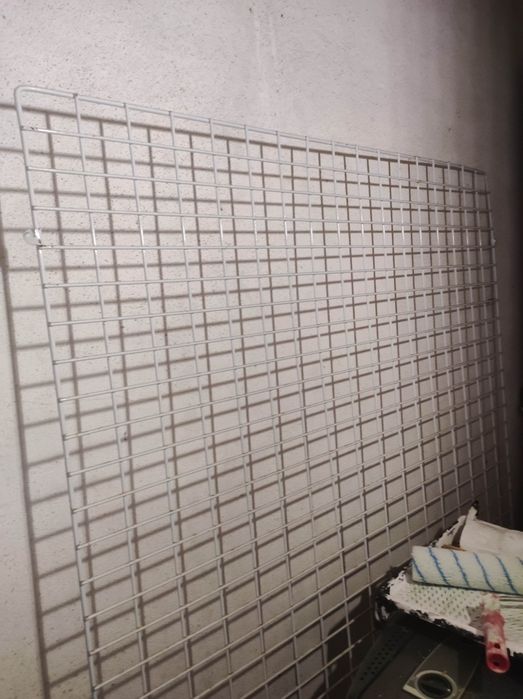 Expositor com ganchos